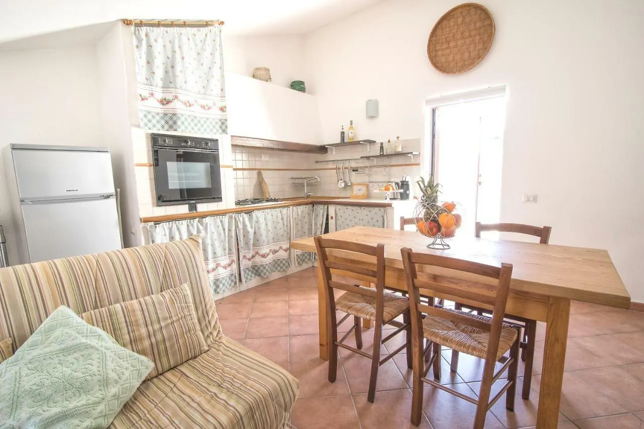 Homey Experience - Attic Sea View Apartment La Maddalena  Itália